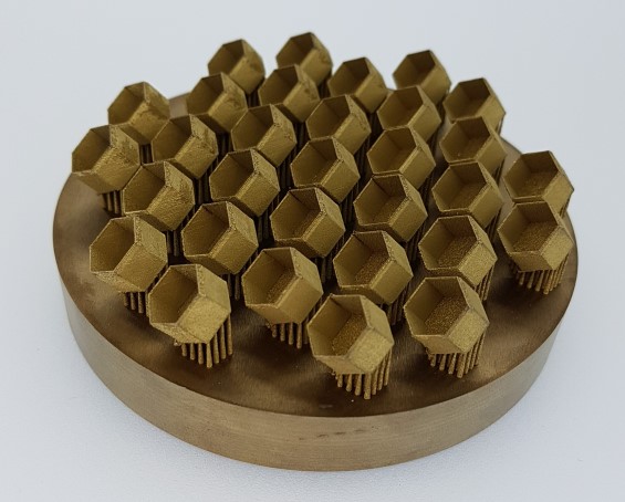 Gedruckter Goldzahn, 3D-Druck in Dentaltechnologie